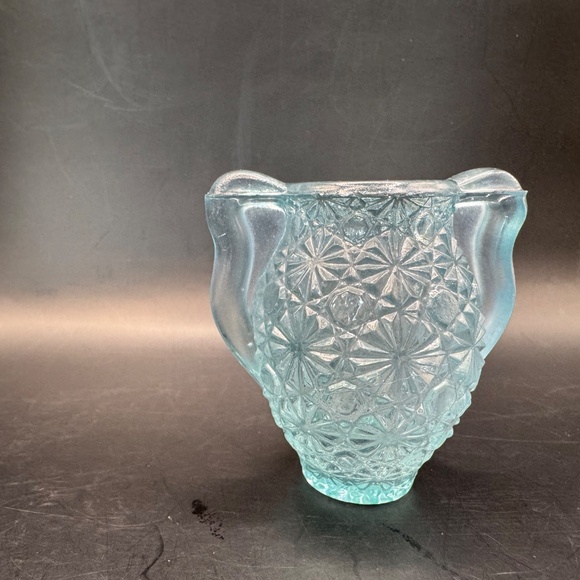 Vintage LE Smith Frosted Blue Urn Toothpick Holder Good Vintage Condition - Picture 4 of 9